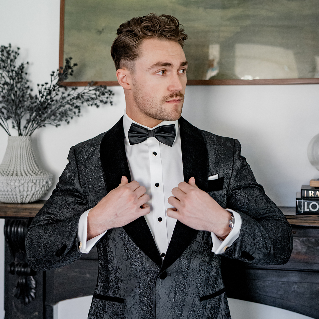 TAILOR MADE FORMAL SUITS