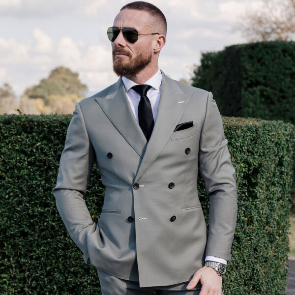 YSG tailors suit the swan grey jacket